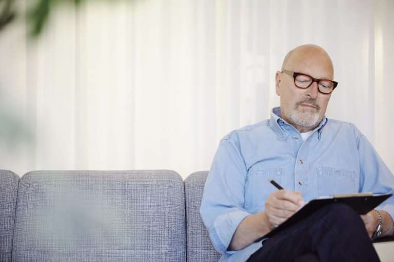 Steps-by-Step Guide to Becoming a Health Psychologist