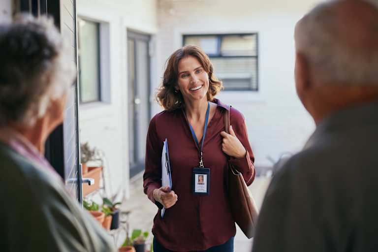 Travel Social Work Jobs: How Do They Work?